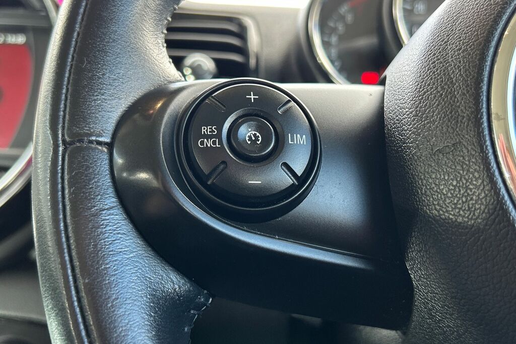 Mini Clubman 1.5 Cooper Steptronic Euro 6 Ss 6Dr Red #14