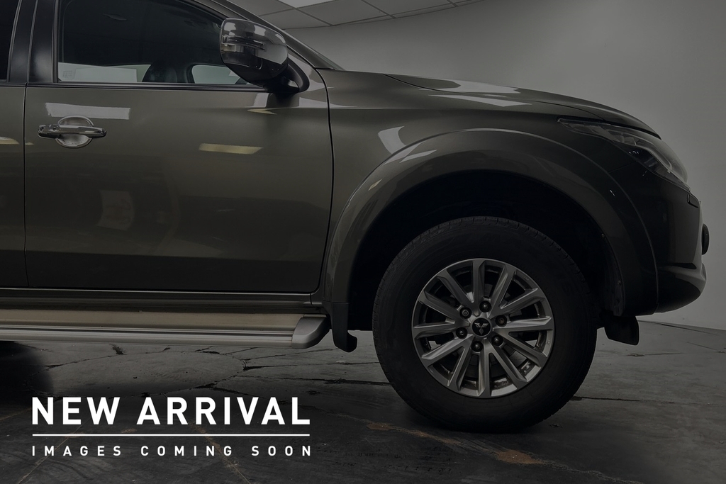 Mitsubishi L200 2.4 Di-d Dc Barbarian 4Wd Euro 6 Green #4