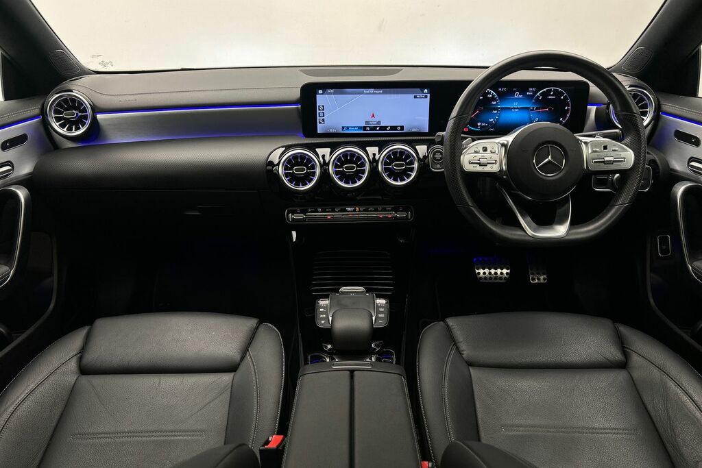 Mercedes-Benz CLA Class 2.0 Cla220d Amg Line Premium Plus 2 Coupe 8G-dct White #4