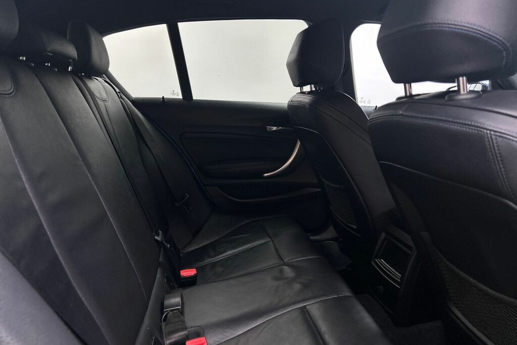BMW 1 Series 118I M Sport Shadow Edition 5-Door Blue #17
