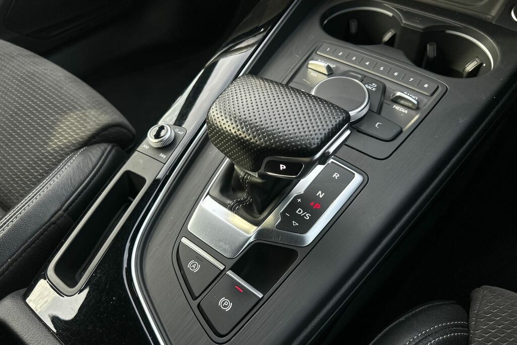 Audi A4 2.0 Tdi 40 S Line Estate S Tronic Euro Grey #24