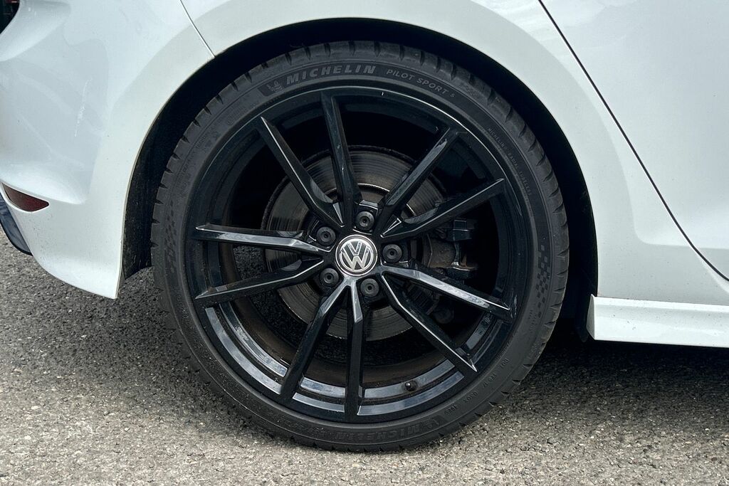 Volkswagen Golf 2.0 Tsi R Dsg White #5