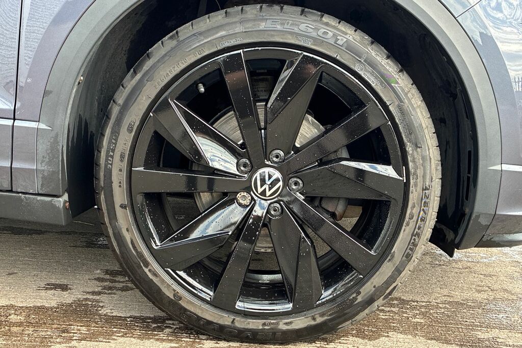 Volkswagen T-Roc 1.5 Tsi R-line Dsg Grey #5