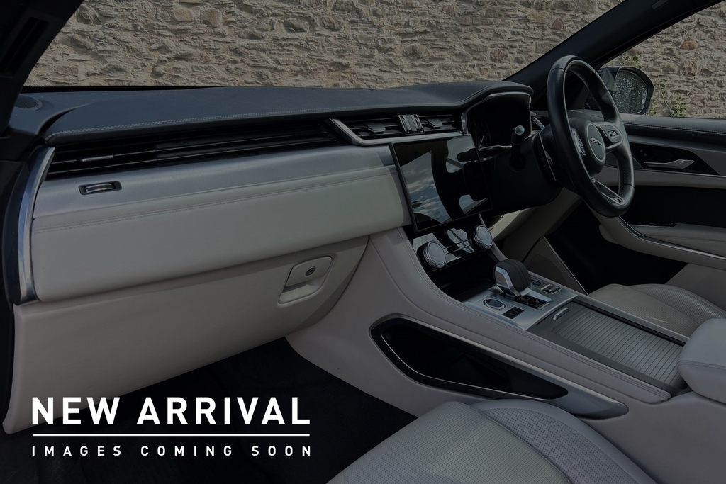 Jaguar F-Pace D200 R-dynamic Black Black #2