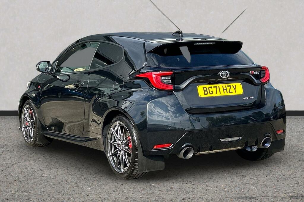 Toyota Yaris 1.6 Awd Circuit Pack Black #3