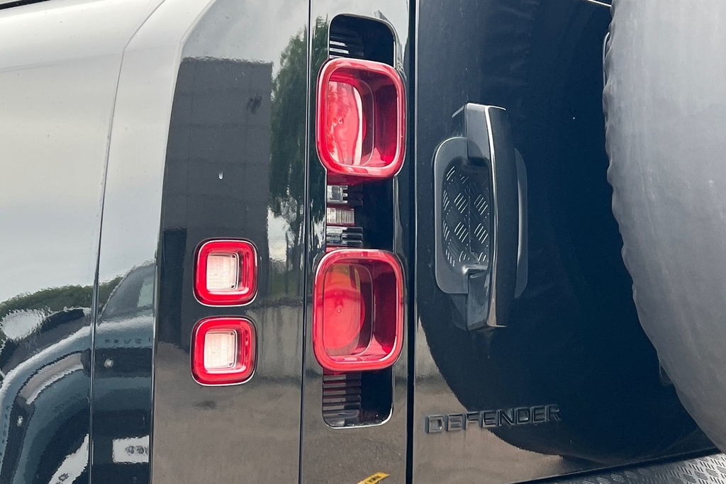 Land Rover Defender 90 3.0 P400 Mhev Xs Edition Suv 4Wd E Black #19