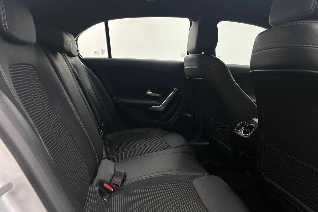 Mercedes-Benz A Class 1.6 A180 Sport Edition 7G-dct Euro 6 Ss Black #17