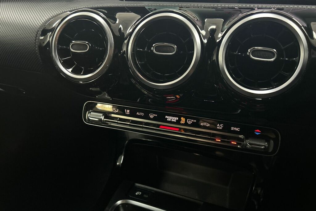 Mercedes-Benz A Class 1.6 A180 Sport Edition 7G-dct Euro 6 Ss Black #18
