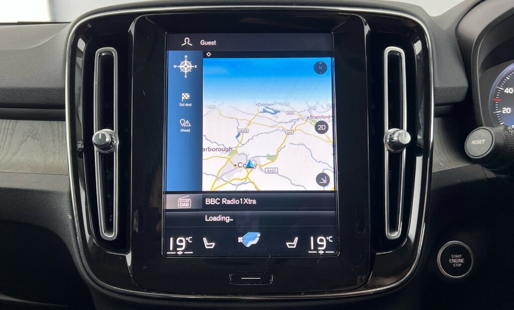 Volvo XC40 B4 194Bhp Inscription Pro Mild-hybrid Grey #10
