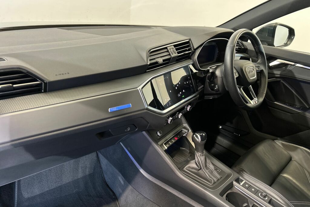 Audi Q3 S Line 35 Tfsi 150 Ps S Tronic Grey #2