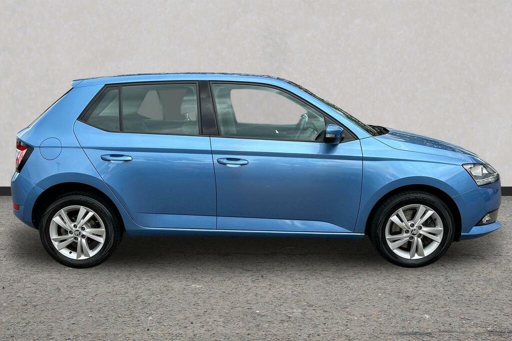 Skoda Fabia 1.0 Tsi 110 Se Dsg Blue #4