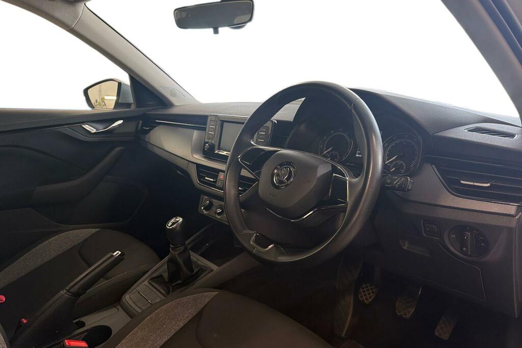 Skoda Kamiq 1.0 Tsi 95 S Silver #6