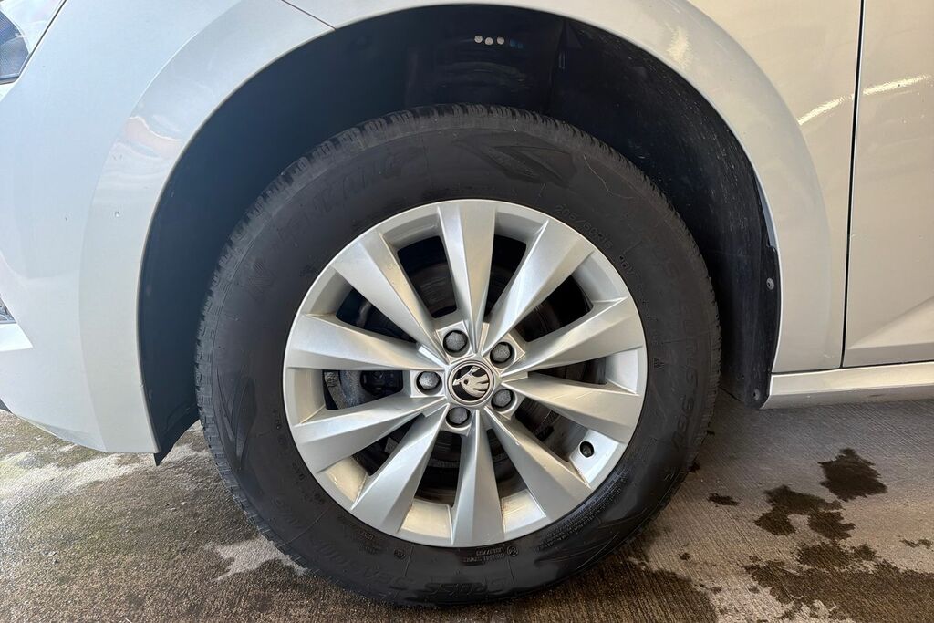 Skoda Kamiq 1.0 Tsi 95 S Silver #5