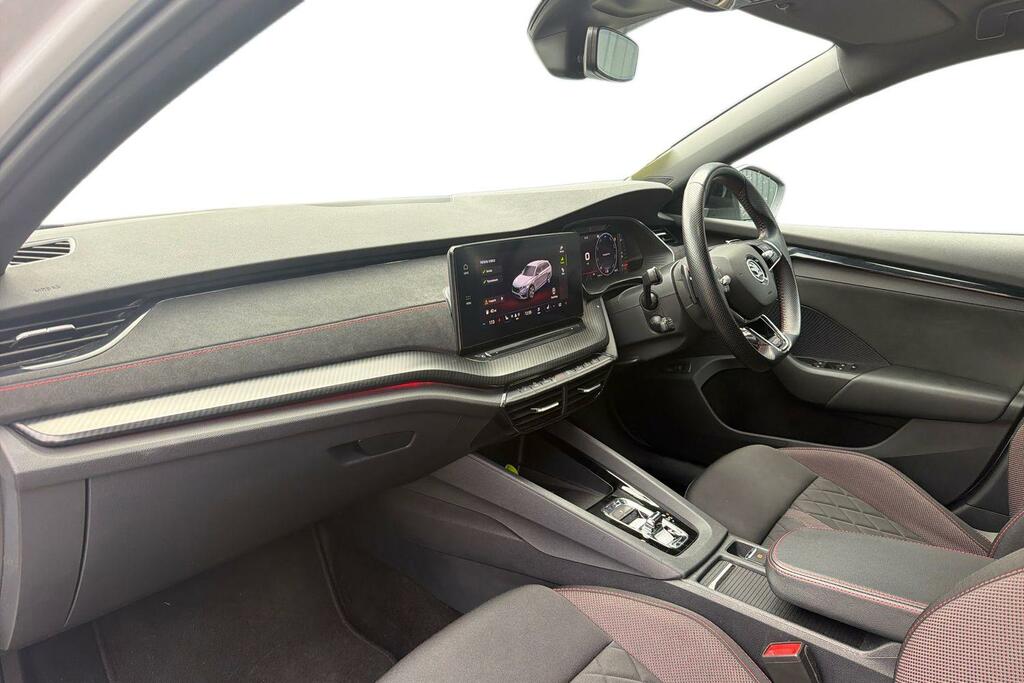 Skoda Octavia 2.0 Tsi Vrs White #2