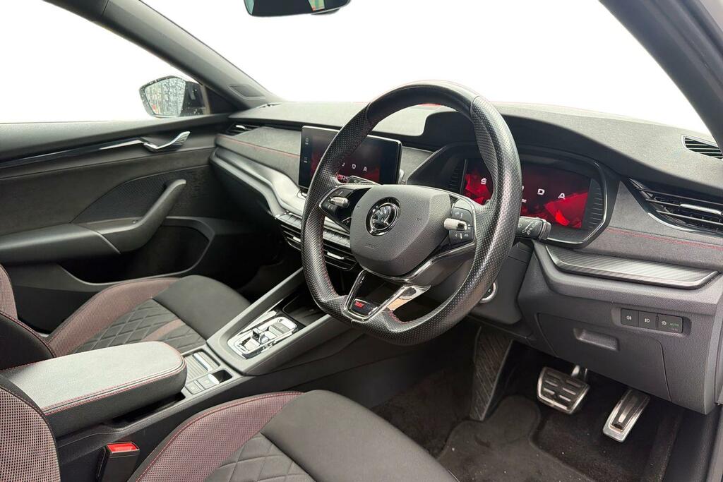 Skoda Octavia 2.0 Tsi Vrs White #6