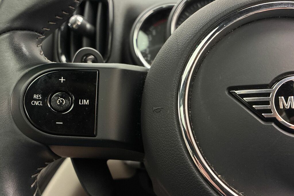 Mini Countryman 1.5 Cooper Sport Suv Steptronic 136 P Black #17