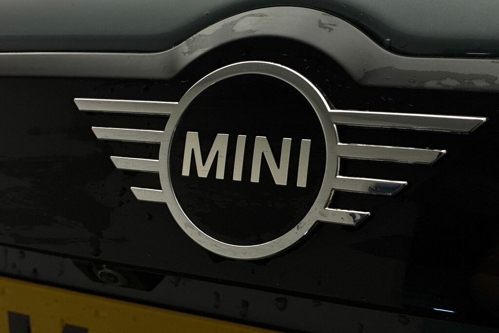 Mini Countryman 1.5 Cooper Sport Suv Steptronic 136 P Black #31