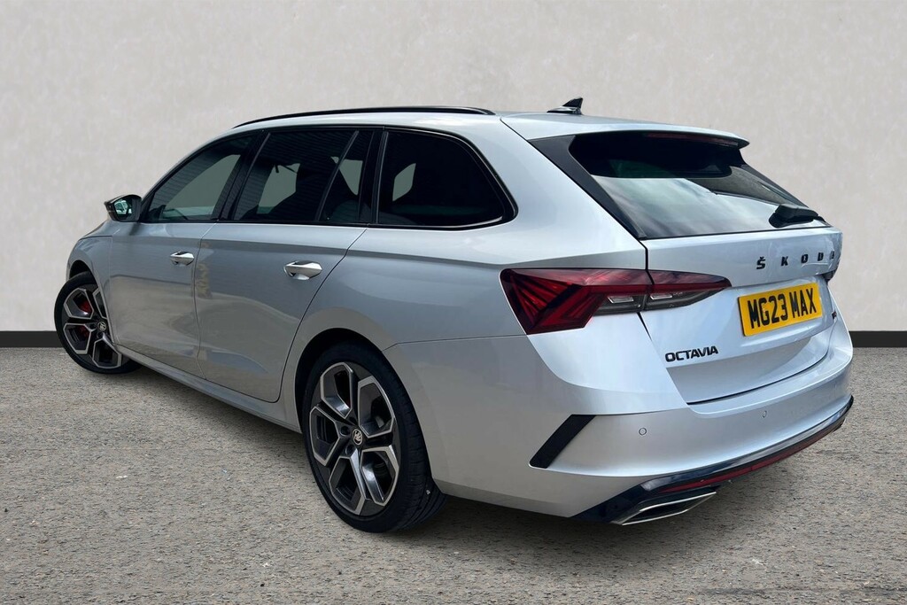 Skoda Octavia 2.0 Tdi 200 Vrs Dsg Silver #3
