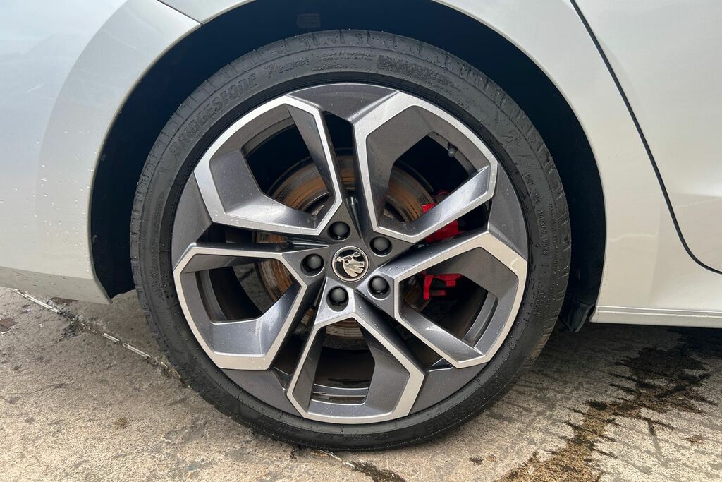 Skoda Octavia 2.0 Tdi 200 Vrs Dsg Silver #5