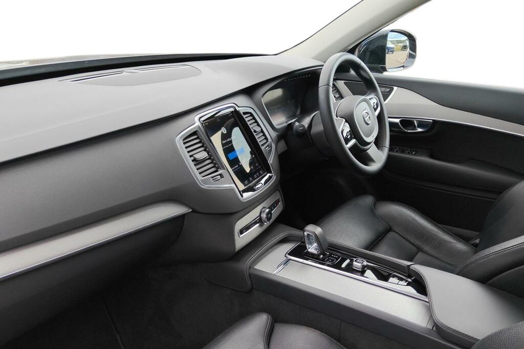 Volvo XC90 2.0 B5p 250 Core Awd Geartronic Black #2