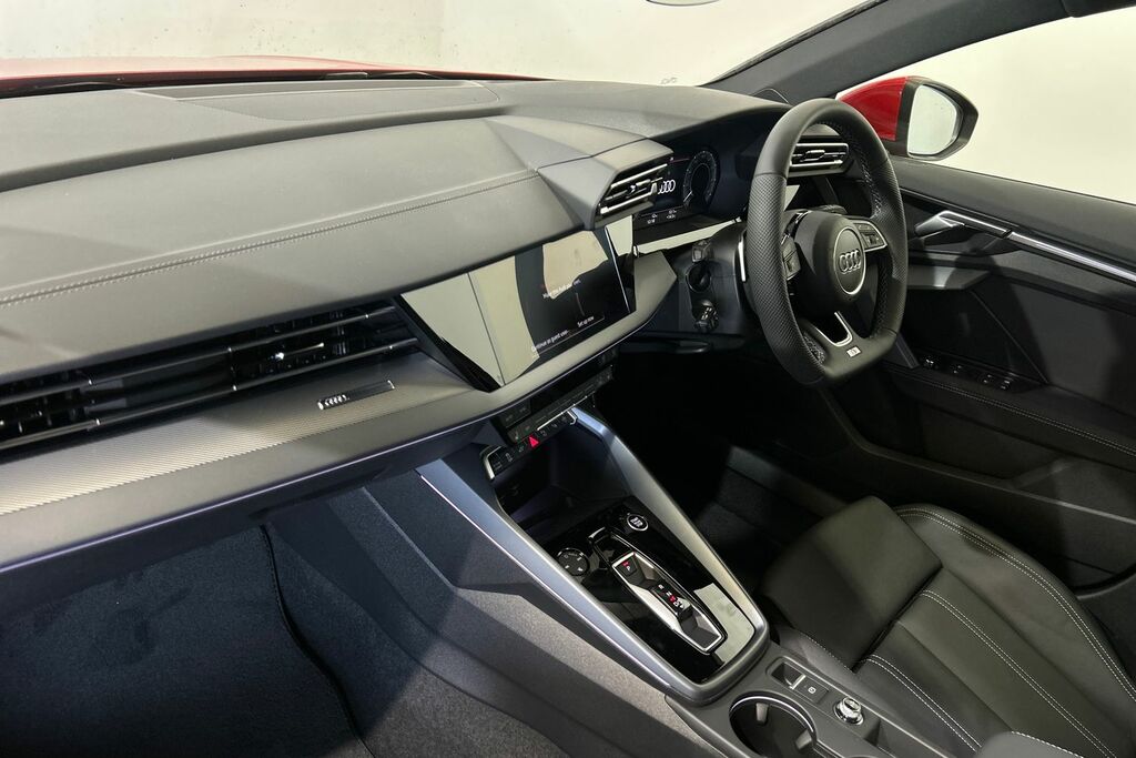 Audi A3 S Line Tfsi E 204 Ps S Tronic SW26HWV Red #2