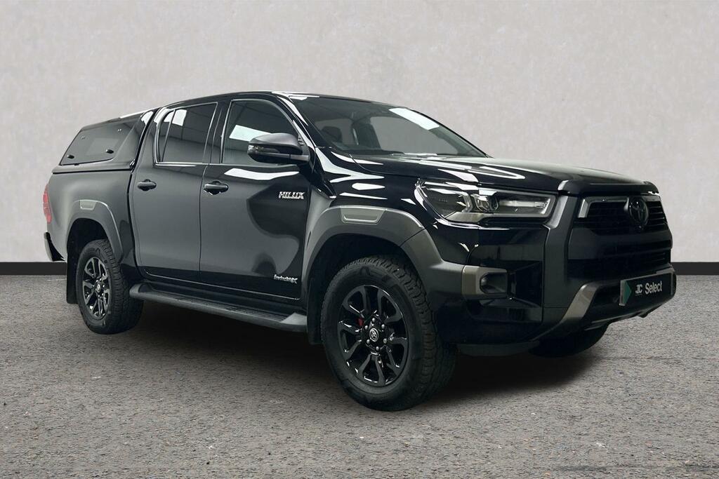 Toyota HILUX 2.8 D-4d Invincible X 4Wd Euro 6 Ss Black