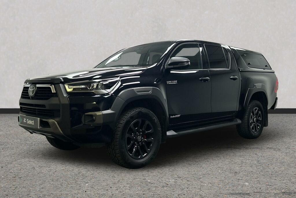 Toyota HILUX 2.8 D-4d Invincible X 4Wd Euro 6 Ss Black #3