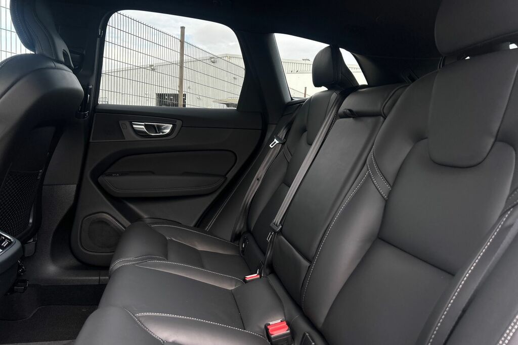 Volvo XC60 Ultra, T8 Awd Plug-in Hybrid, Dar Black #17