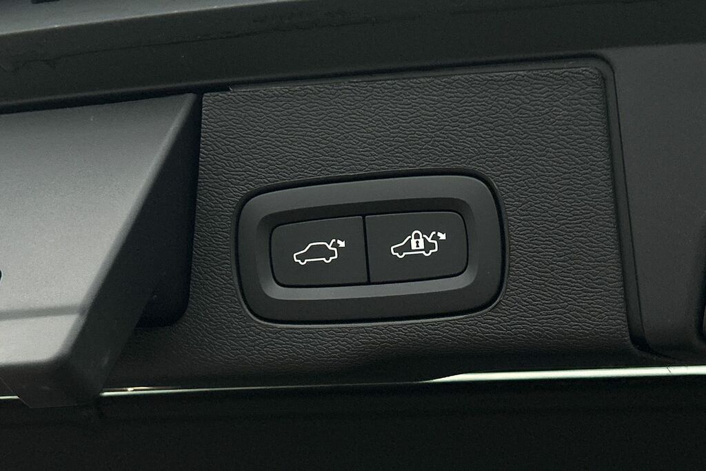Volvo XC60 Ultra, T8 Awd Plug-in Hybrid, Dar Black #29