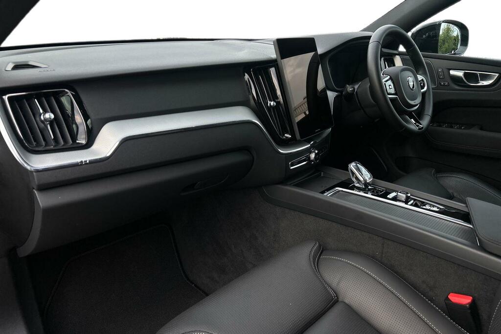 Volvo XC60 Ultra, T8 Awd Plug-in Hybrid, Dar Black #2