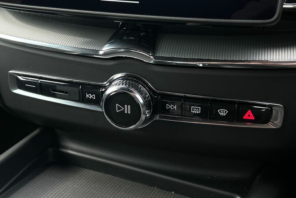Volvo XC60 Ultra, T8 Awd Plug-in Hybrid, Dar Black #14