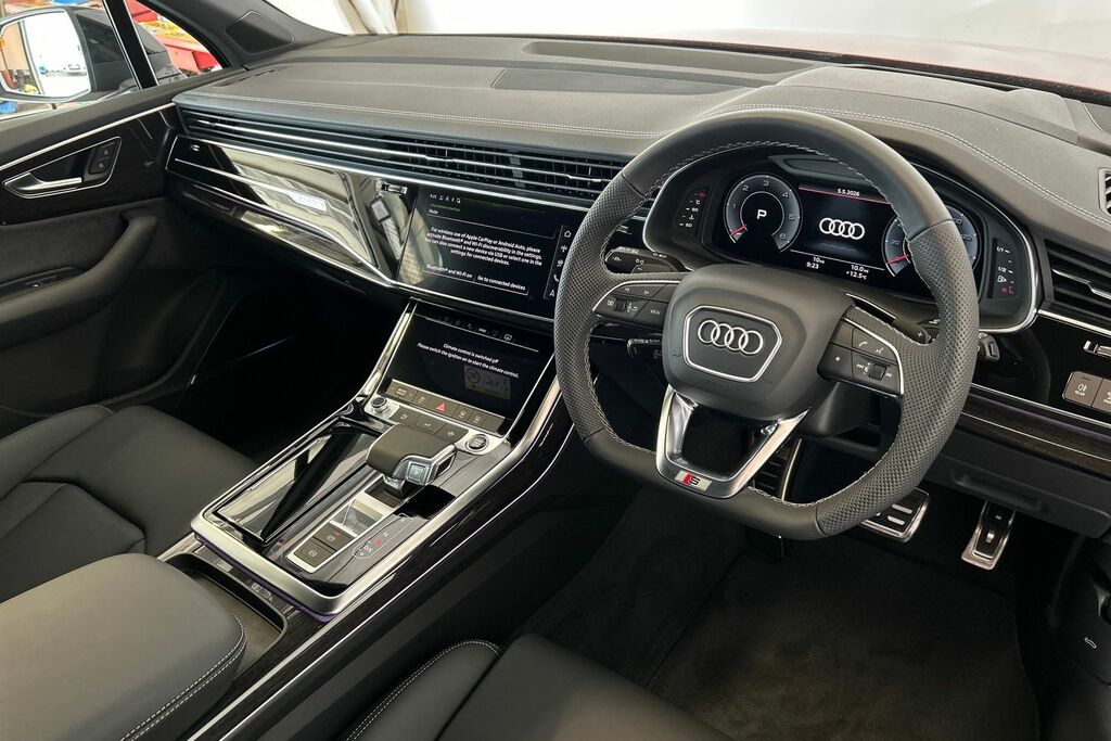 Audi Q7 Suv Black Edition Tdi Quattro 286 Ps Tiptronic Red #6