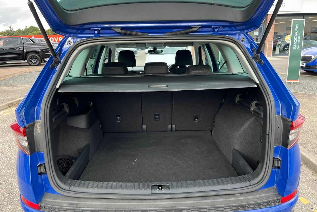Skoda Kodiaq Sportline 7 Seats 2.0 Tdi 200 Ps 4X4 Dsg Red #11