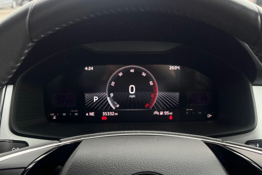 Skoda Kodiaq Sportline 7 Seats 2.0 Tdi 200 Ps 4X4 Dsg Red #15