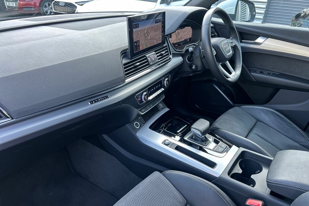 Audi Q5 S Line 40 Tdi Quattro 204 Ps S Tronic White #2