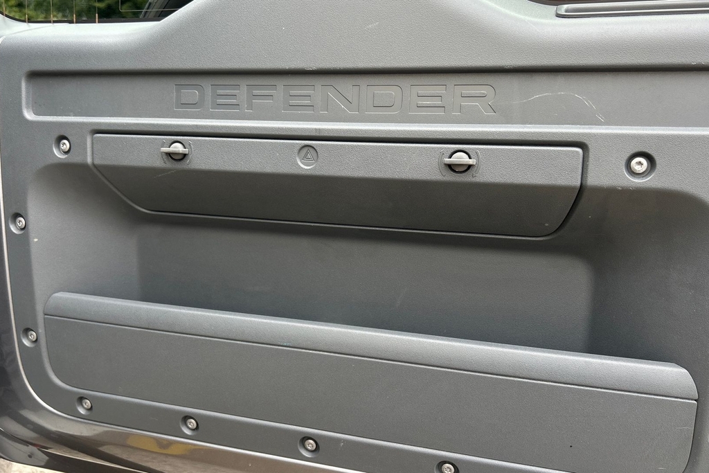 Land Rover Defender 110 D300 Mhev Hse Urban Commercial 4X4 Rear Seat 3.0 5 Black #26