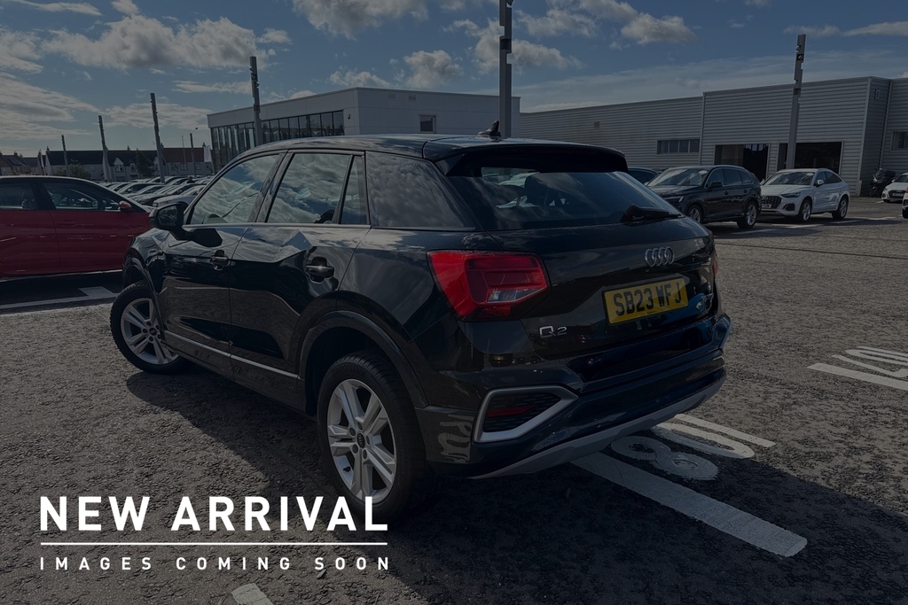 Audi Q2 Sport 35 Tfsi 150 Ps S Tronic SB23WFJ Black #4