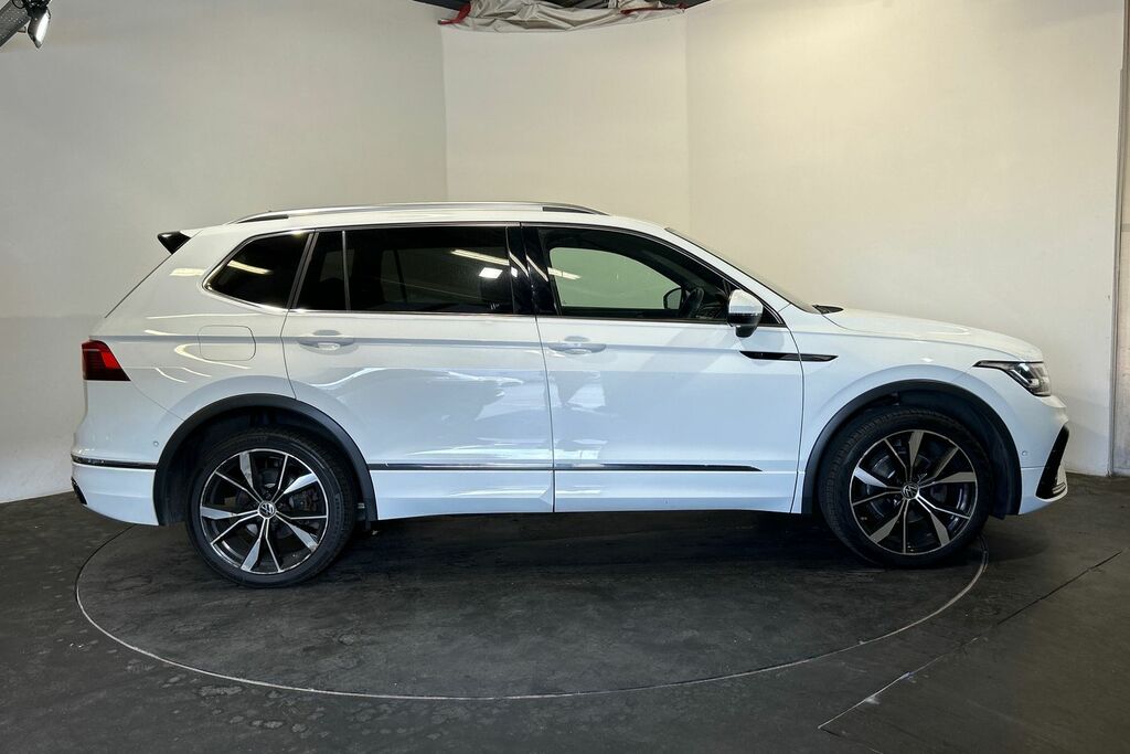 Volkswagen Tiguan Allspace 2.0 Tdi R-line Dsg White #4