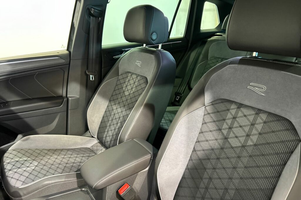 Volkswagen Tiguan Volkswagen Tiguan Estate 1.5 Tsi 150 R-line Ds Grey #16