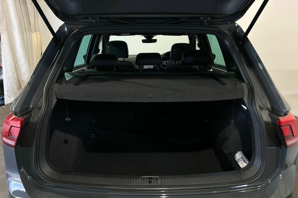 Volkswagen Tiguan Volkswagen Tiguan Estate 1.5 Tsi 150 R-line Ds Grey #11