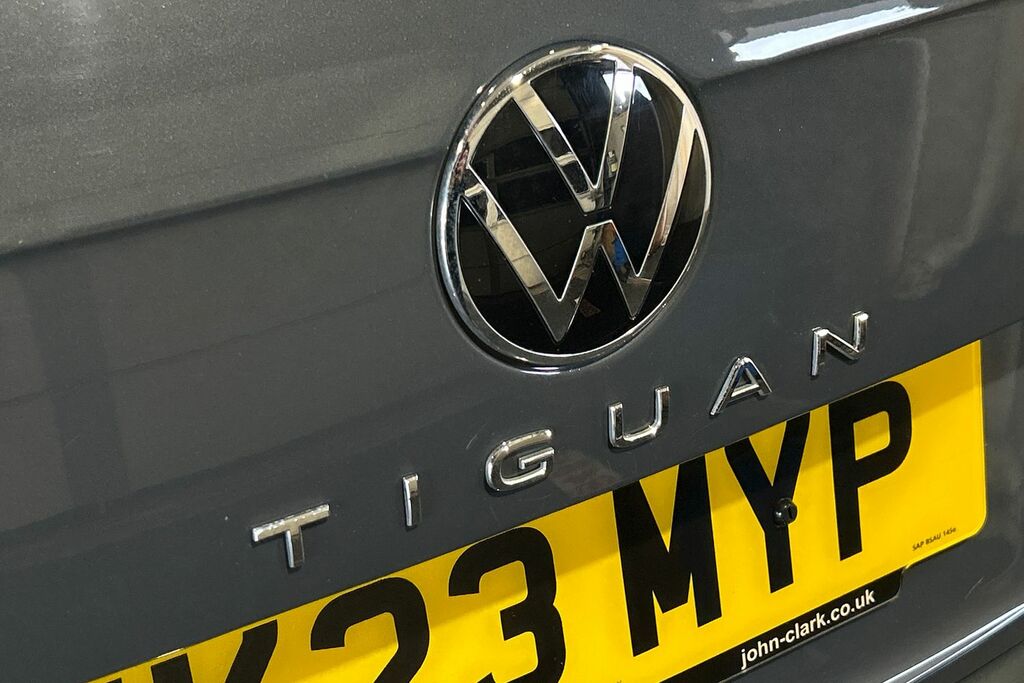 Volkswagen Tiguan Volkswagen Tiguan Estate 1.5 Tsi 150 R-line Ds Grey #20