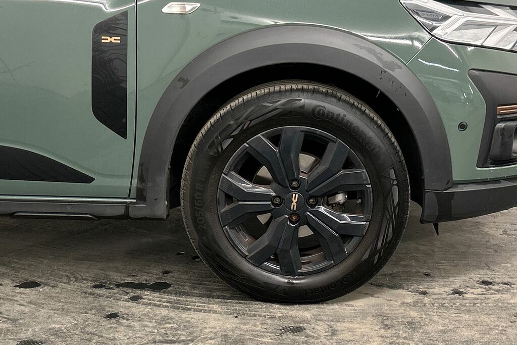 Dacia Sandero Stepway 1.0 Tce Extreme Cvt Euro 6 Ss Green #5