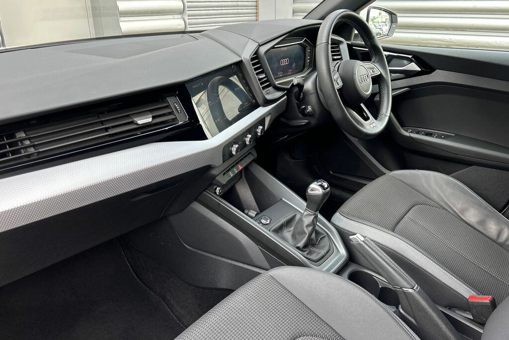 Audi A1 S Line 25 Tfsi 95 Ps 5-Speed ST23ZSR White #2