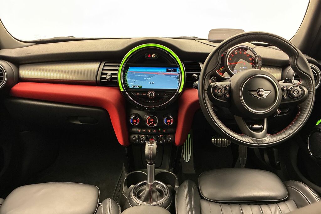Mini Hatch 5-Door Cooper S DA17UMR Red #4