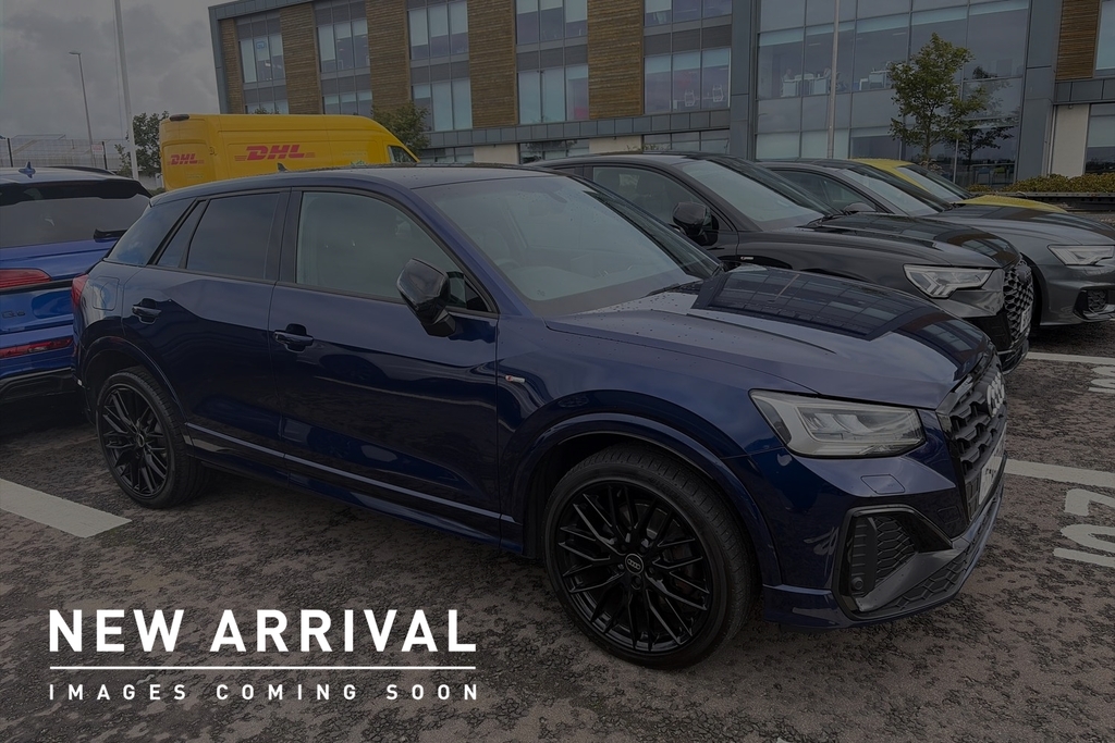 Audi Q2 Black Edition 35 Tfsi 150 Ps 6-Speed Blue