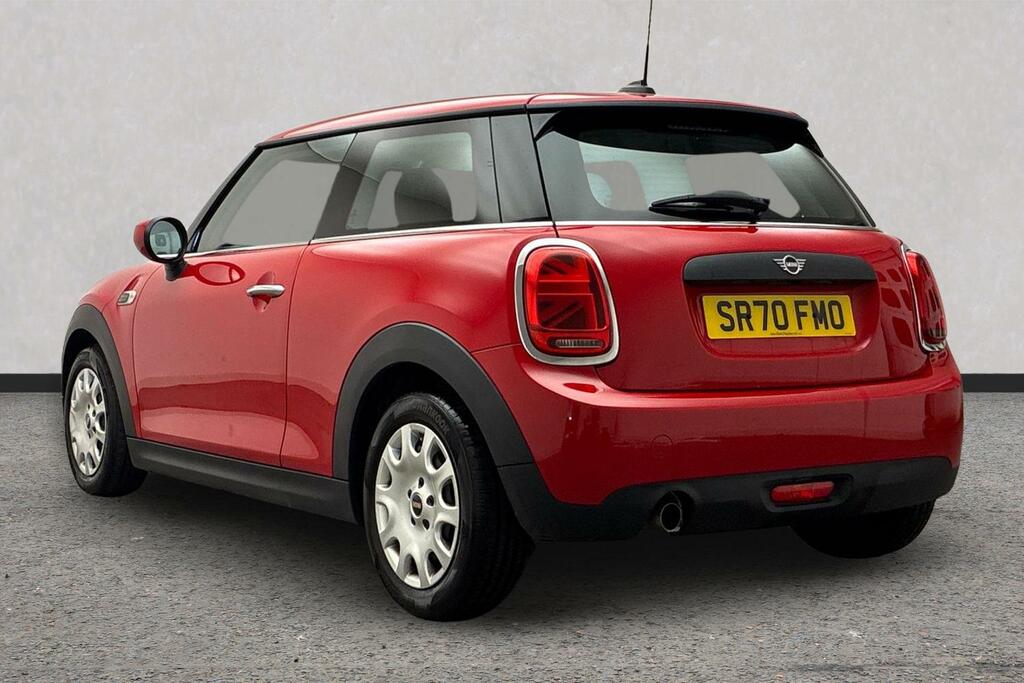 Mini Hatch 3-Door One Classic SR70FMO Red #2