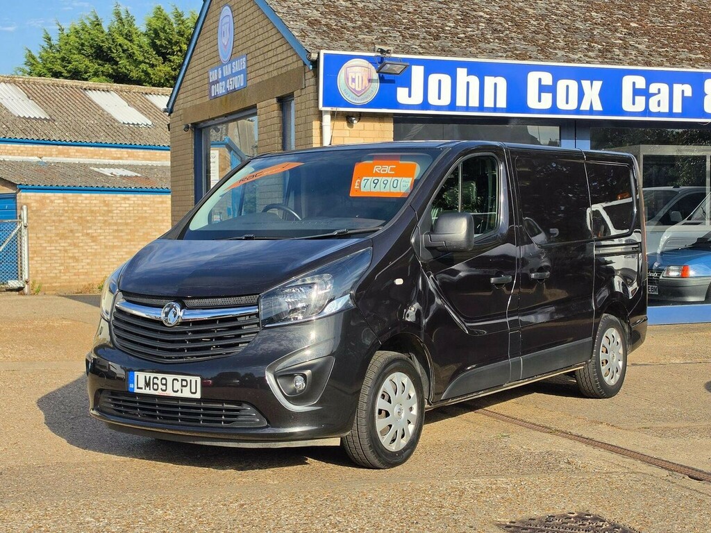 Vauxhall Vivaro Panel Van 1.6 Cdti 2700 Biturbo Ecotec Sportive L1 LM69CPU Black #2
