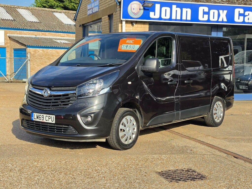 Vauxhall Vivaro Panel Van 1.6 Cdti 2700 Biturbo Ecotec Sportive L1 LM69CPU Black #3
