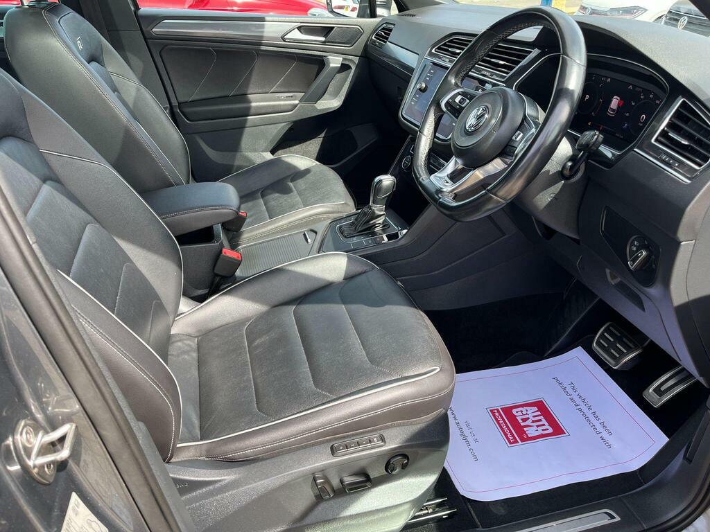 Volkswagen Tiguan 2.0 Tdi R-line Dsg Euro 6 S S KR19JWD Grey #3