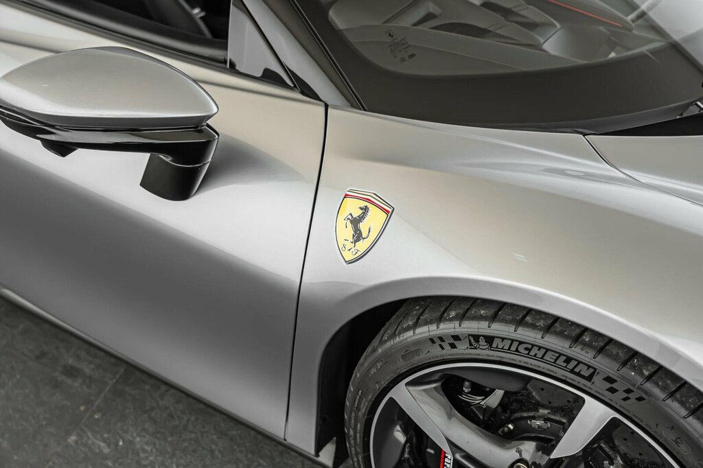 Ferrari Sf90 Spider 4.0T V8 7.9Kwh F1 Dct 4Wd Euro 6 Ss  #16